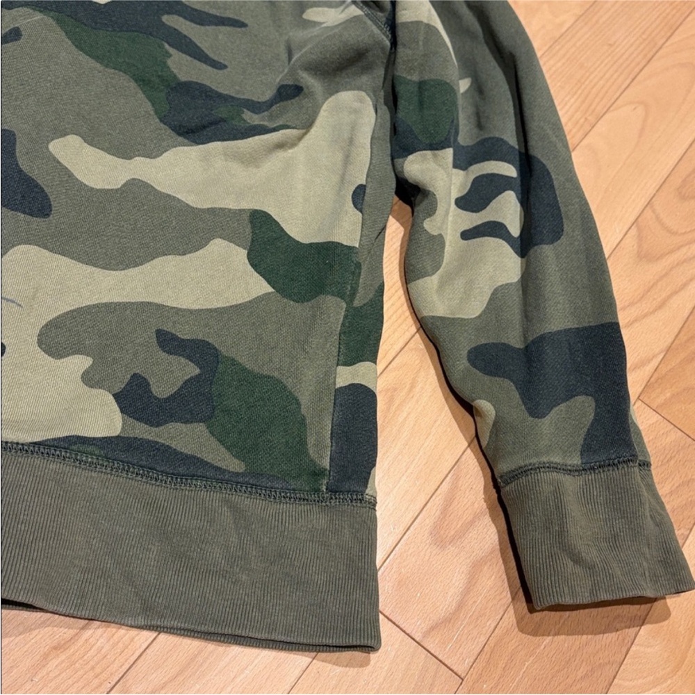 GAP Kids Green Camouflage Zip-Up Hoodie - size XXL (14-16) - Picture 9 of 13